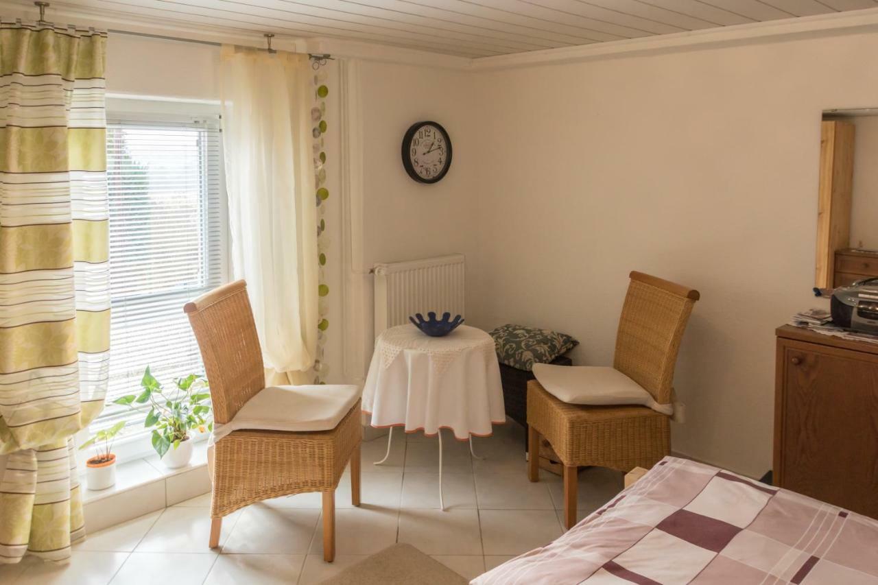 Ferienwohnung Büttner Solms-Oberbiel Exterior foto